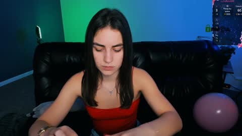 Snapshot of juli_kisss chatting on 01-30-25, 02:27 juli kisss online show from 01-30-25, 02:27