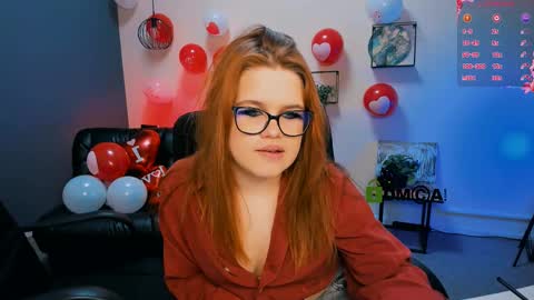 Snapshot of juli_kisss chatting on 02-17-25, 11:20 juli kisss online show from 02-17-25, 11:20