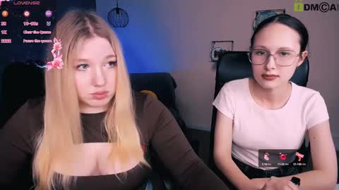 Snapshot of juli_kisss chatting on 03-08-25, 04:50 juli kisss online show from 03-08-25, 04:50
