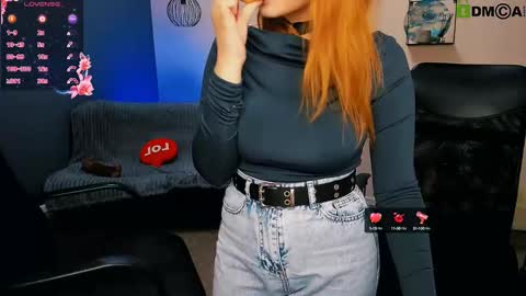Snapshot of juli_kisss chatting on 03-11-25, 11:15 juli kisss online show from 03-11-25, 11:15