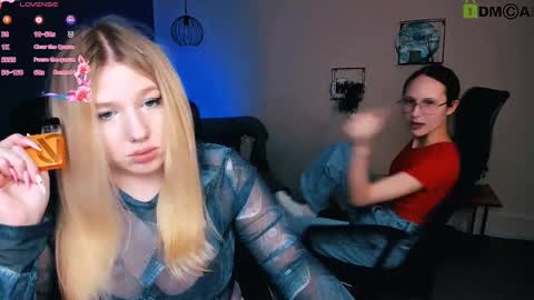 Snapshot of juli_kisss chatting on 03-12-25, 11:01 juli kisss online show from 03-12-25, 11:01