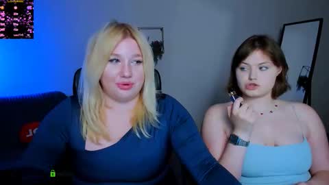 Snapshot of juli_kisss chatting on 09-17-25, 07:37 juli kisss online show from 09-17-25, 07:37