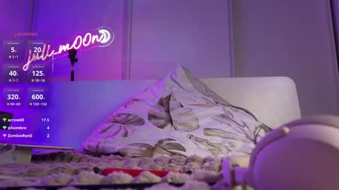 juli_m00n online show from 07-09-26, 06:23