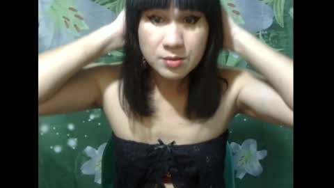 Snapshot of julia111987 chatting on 04-18-26, 02:43 JULIA online show from 04-18-26, 02:43