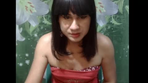 Snapshot of julia111987 chatting on 05-25-26, 02:45 JULIA online show from 05-25-26, 02:45