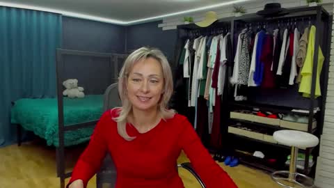 julia__cherry_ online show from 11-14-25, 01:54