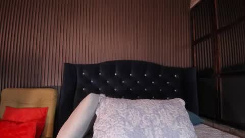 Julia online show from 02-22-26, 05:30