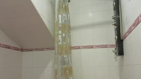 julia_giulia online show from 11-05-25, 01:44