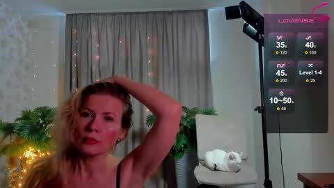 Snapshot of julia_giulia chatting on 02-01-26, 10:36 julia_giulia online show from 02-01-26, 10:36