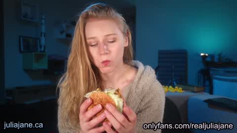 Julia Jane online show from 01-29-25, 09:23