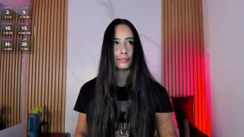 Snapshot of julia_martinezz_ chatting on 02-12-26, 11:38 J U L IA M A R T I N E Z online show from 02-12-26, 11:38