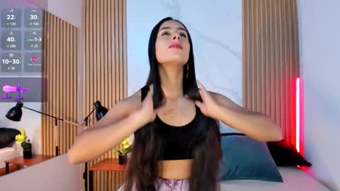 Snapshot of julia_martinezz_ chatting on 02-23-26, 11:40 J U L IA M A R T I N E Z online show from 02-23-26, 11:40