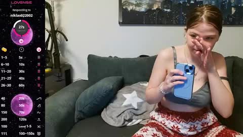 Snapshot of julia_official chatting on 03-03-25, 09:15 julia_official online show from 03-03-25, 09:15