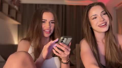 Snapshot of julia_rle chatting on 08-03-26, 06:55 Julia R Le online show from 08-03-26, 06:55
