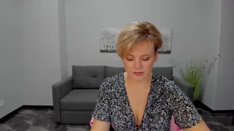 Julia online show from 01-28-25, 09:51