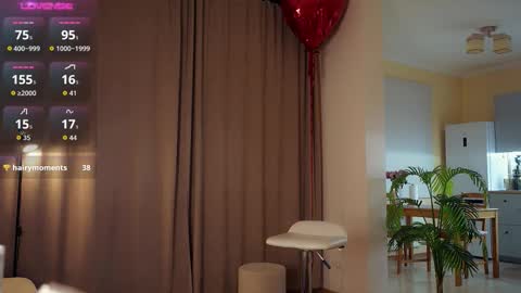 Snapshot of juliacontrol chatting on 02-25-26, 03:10 Molly online show from 02-25-26, 03:10