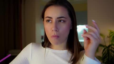 Snapshot of juliacontrol chatting on 02-28-26, 04:30 Molly online show from 02-28-26, 04:30