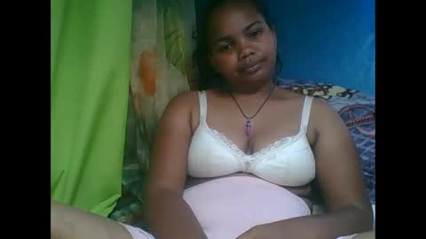 Snapshot of juliah02 chatting on 01-23-25, 11:15 juliah02 online show from 01-23-25, 11:15