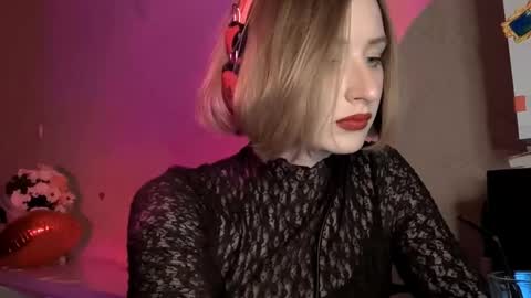 Snapshot of juliahupman chatting on 02-14-26, 09:11 Kate online show from 02-14-26, 09:11