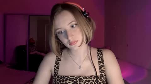 Snapshot of juliahupman chatting on 02-18-26, 05:20 Kate online show from 02-18-26, 05:20