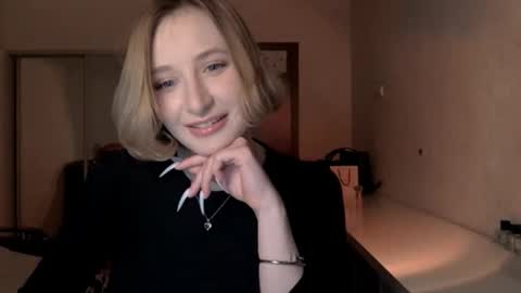 Snapshot of juliahupman chatting on 02-28-26, 04:19 Kate online show from 02-28-26, 04:19