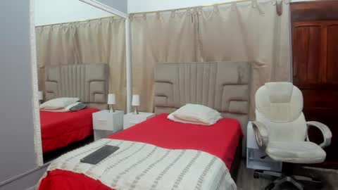 Snapshot of julian_billy chatting on 01-26-25, 11:28 julian billy online show from 01-26-25, 11:28