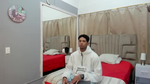 Snapshot of julian_billy chatting on 02-03-25, 11:42 julian billy online show from 02-03-25, 11:42