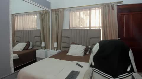 Snapshot of julian_billy chatting on 02-15-25, 02:55 julian billy online show from 02-15-25, 02:55