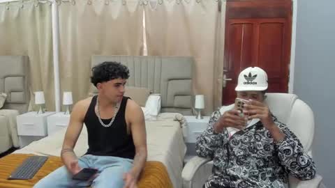 Snapshot of julian_billy chatting on 03-11-25, 06:08 julian billy online show from 03-11-25, 06:08