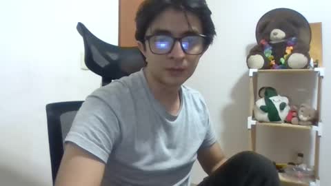 Snapshot of julian_mora7 chatting on 03-11-25, 02:32 Julian Mora online show from 03-11-25, 02:32