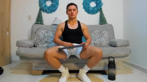 julian_wallace online show from 12-31-24, 03:34