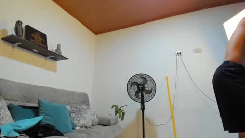 julian_wallace online show from 01-23-25, 02:17