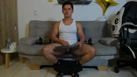 julian_wallace online show from 09-30-25, 12:15