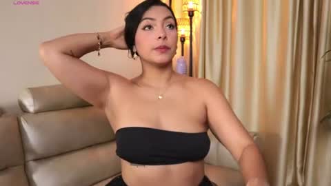 Juliana online show from 07-17-26, 10:03