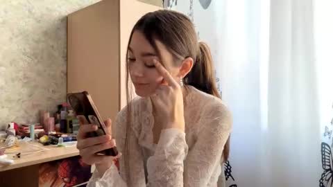 Snapshot of julianeaukamp chatting on 03-02-26, 01:08 Viola online show from 03-02-26, 01:08