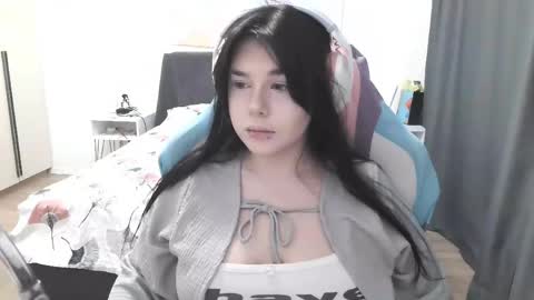 MIa online show from 06-06-26, 10:09