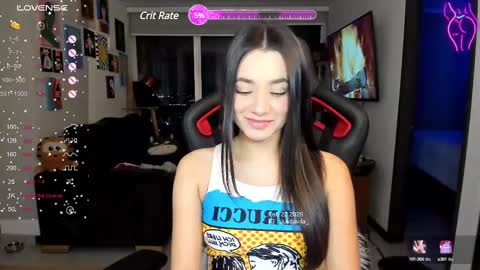 Snapshot of julidavila chatting on 02-23-25, 01:13 Jeimy Help me to reach 100 thumbs up online show from 02-23-25, 01:13