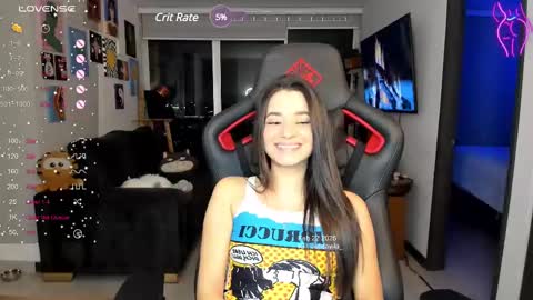 Snapshot of julidavila chatting on 02-23-25, 04:17 Jeimy Help me to reach 100 thumbs up online show from 02-23-25, 04:17