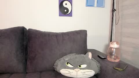 Jeimy Help me to reach 100 thumbs up online show from 07-21-26, 12:24