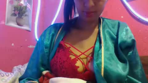 julie0612 online show from 04-06-26, 11:38