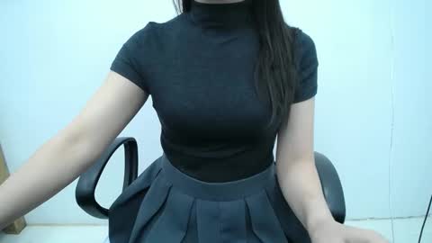 julie9x online show from 11-24-25, 08:52