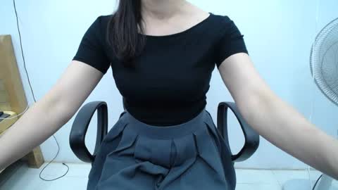 Snapshot of julie9x chatting on 06-11-26, 09:46 julie9x online show from 06-11-26, 09:46