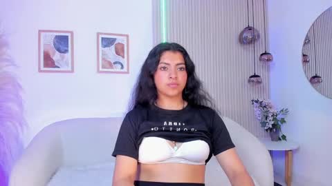 Snapshot of julie_devani chatting on 11-15-25, 08:05 julie_devani online show from 11-15-25, 08:05