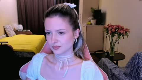 Julie online show from 04-07-26, 03:12