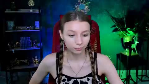 Snapshot of juliedaniel chatting on 06-12-26, 04:33 juliedaniel online show from 06-12-26, 04:33