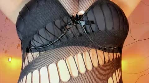 Juliet online show from 02-20-26, 03:36