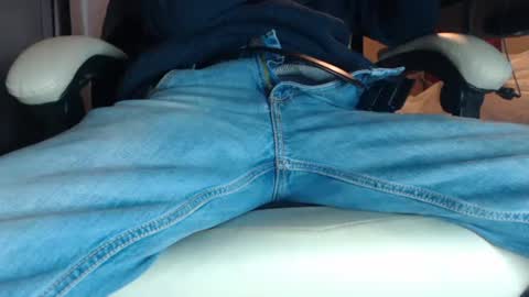 Juliet Whiskey Foxtrot online show from 01-12-25, 05:54