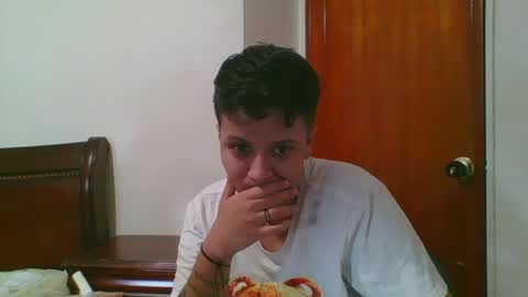 Snapshot of julieta969028 chatting on 04-14-26, 09:21 Nati online show from 04-14-26, 09:21