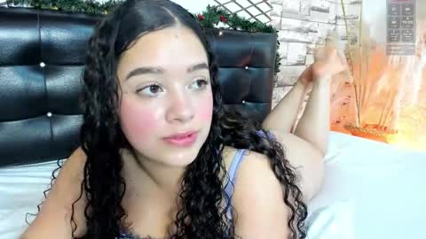 julieta_333 online show from 12-19-25, 01:29