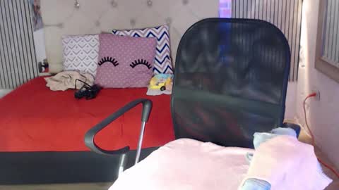 julieta__fox_ online show from 03-11-26, 03:23